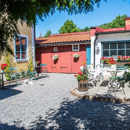 Johannas Guesthouse Soderkoping Exterior photo
