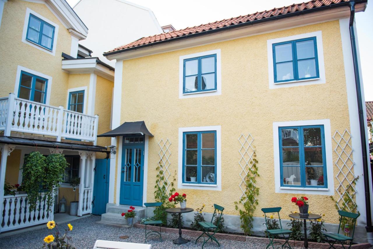 Johannas Guesthouse Soderkoping Exterior photo