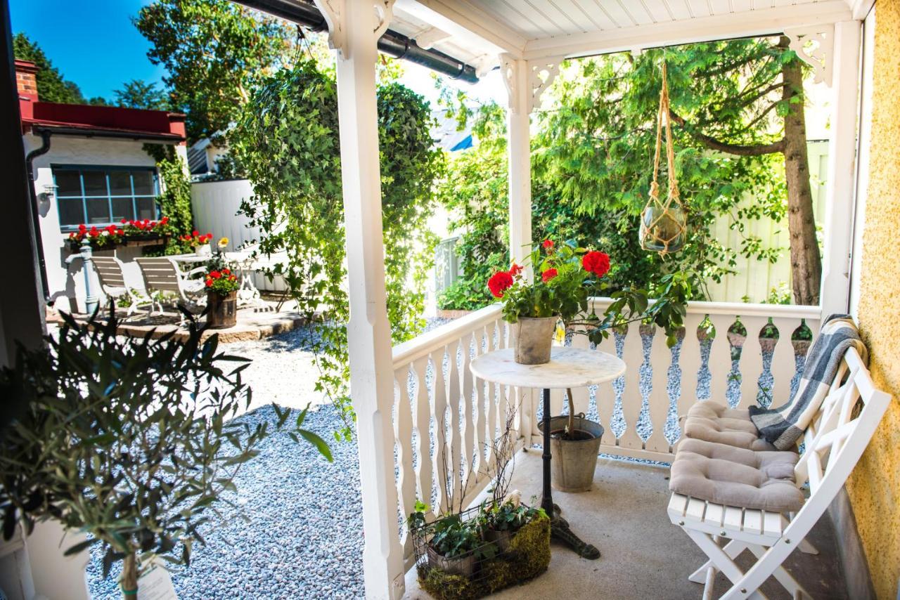 Johannas Guesthouse Soderkoping Exterior photo