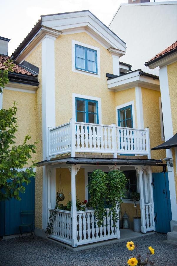 Johannas Guesthouse Soderkoping Exterior photo
